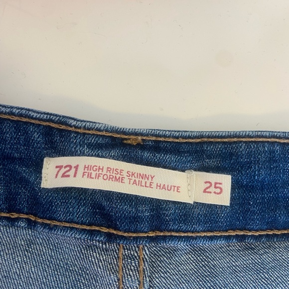 Levi’s 721 High Rise Skinny Jeans - Picture 4 of 5